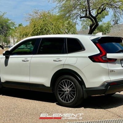 18 inch DRW D21 in Gloss Black Machined Face on a 2025 Honda CR-V