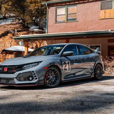 18x8.5 Curva Concepts CFF300 Gunmetal on Honda Civic Type- R 