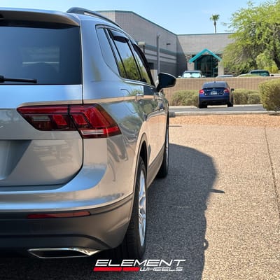 18 inch F1R F103 Brushed Silver on a 2020 VW Tiguan