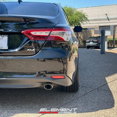 20 inch Curva Concepts CFF46 in Gloss Black on a 2019 Toyota Camry