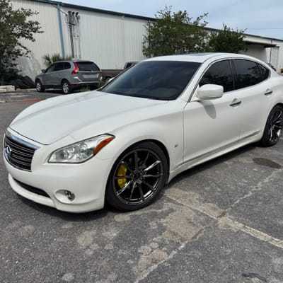 Staggered 20 inch Ace Alloy AFF05 in Black Chrome on an Infiniti M37