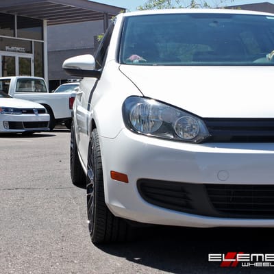 19x8.5 Black Di Forza BM-13 Gloss Black w/ Double Dark Tint Face 2013 VW Golf w/ Specs