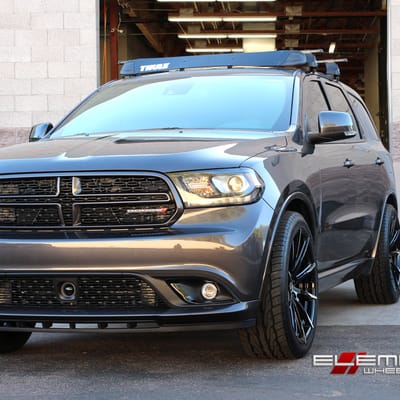 Lexani CSS15 Black/Machined Tips on 2015 Dodge Durango w/ Specs
