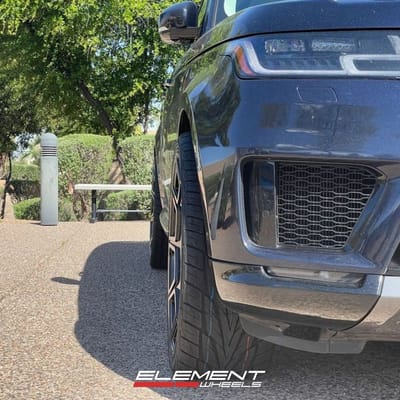 24 inch Koko Kuture Sicily in Gloss Black on a 2020 Land Rover Range Rover Sport