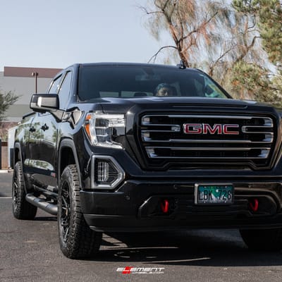 20 inch 4Play Off-Road 4PS60 Satin Black on a Levelled 2019 GMC Sierra 1500