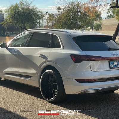21 inch MRR FS06 in Gloss Black on a 2019 Audi E-Tron