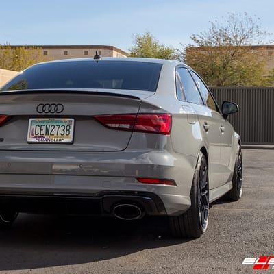 19 inch Staggered Variant Radon Gloss Piano Black on a 2020 Audi RS3
