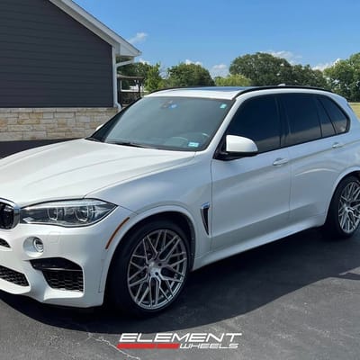 21 inch Staggered Rohana RFX10 Brushed Titanium on a 2018 BMW X5M