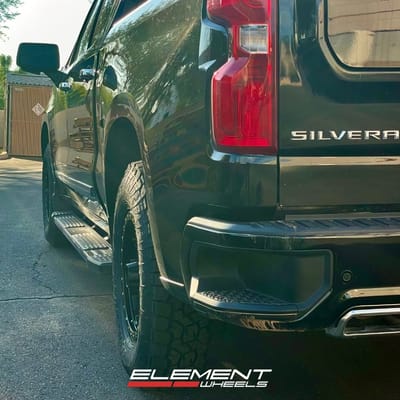 17 inch Method MR305 in Matte Black on a 2023 Chevrolet Silverado 1500
