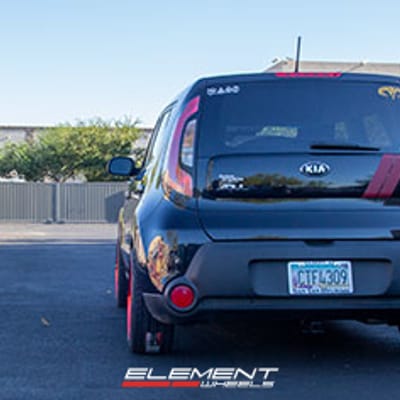 17 inch F1R F105 Candy Red on a 2016 Kia Soul