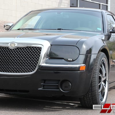 22 inch Lexani Polaris Gloss Black/Machined w/ Chrome Lip on 2010 Chrysler 300 w/ Specs