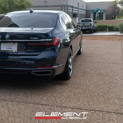 Staggered 22 Inch Ferrada FR3 in Machine Black w/ Chrome Lip on a 2020 BMW 7 Series