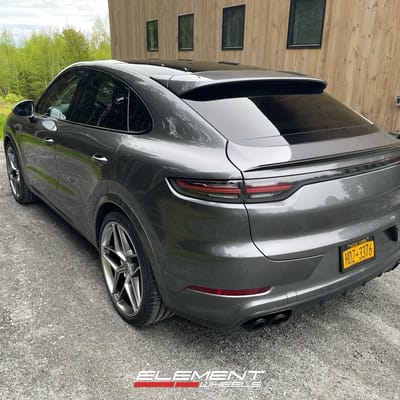22 Inch Staggered HRE FlowForm FF11 On A 2021 Porsche Cayenne Coupe Turbo (PSCB/Steel Brakes)