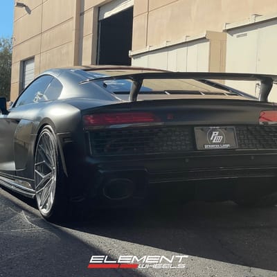 20 and 21 inch Staggered Variant Maxim in Gloss Silver on a 2021 Audi R8