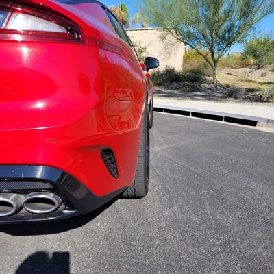 Staggered 20 inch Ferrada FR2 in Matte Black w/ Gloss Black Lip on a 2021 Kia Stinger GT