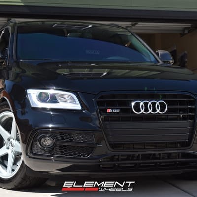 20 Inch Variant Sena Gloss Silver on a 2016 Audi SQ5