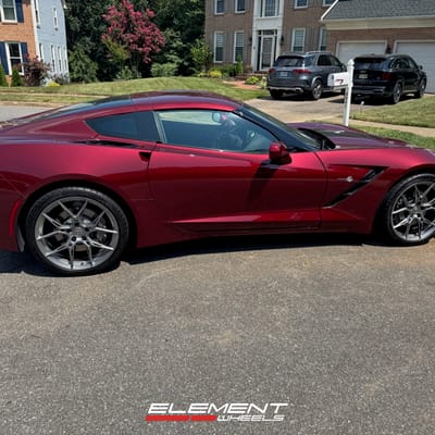 Variant Nysa in Gloss Gunmetal on a 2019 Chevrolet Corvette c7 z51
