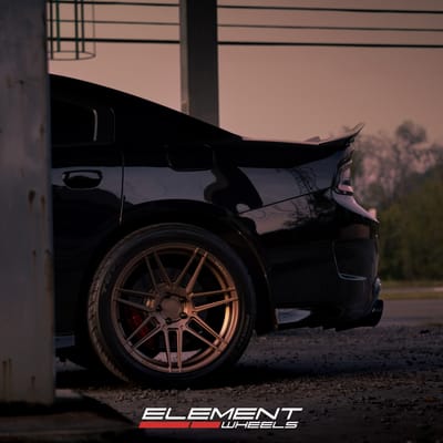 Staggered 20 inch Ferrada Forge-8 FR6 in Matte Bronze on a 2021 Dodge Charger