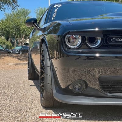 20 inch Staggered Variant Rian in Gloss Black  on a 2023 Dodge Challenger