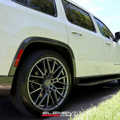 24 inch TIS Motorsports 506GM in Gunmetal on a 2022 Jeep Wagoneer