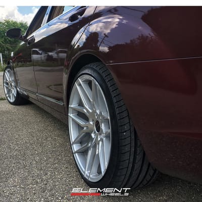 20in staggered Giovanna Bogota Gloss Silver w/machined face on a 07 Mercedes Benz S550 w/ Specs