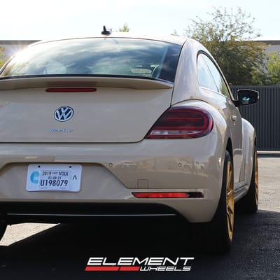 18 inch F1R F101 Brushed Gold on a 2019 Volkswagen Bug