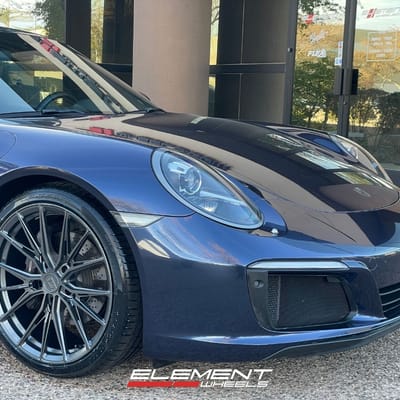 20 Staggered Variant Rian in Gloss Gunmetal on a 2017 Porsche 911 Carrera 991