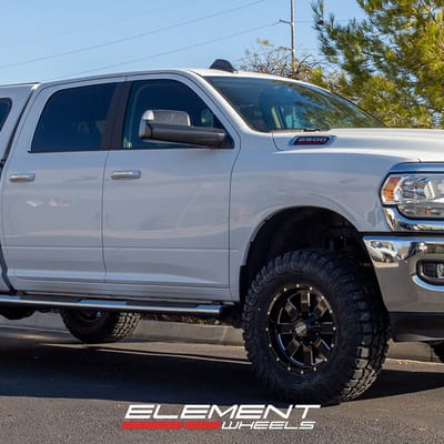18 inch Moto Metal MO962 Gloss Black Milled on a 2019 Ram 2500
