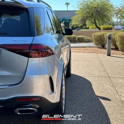 22 inch Staggered Avant Garde M615 Silver Machined on a 2023 Mercedes Benz GLE350/450/580 SUV