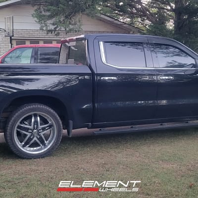 22 inch Diablo Blitz in Chrome w/ Black Inserts on a 2025 Chevrolet Silverado 1500 4WD