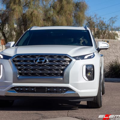 20 inch Giovanna Haleb Silver w/ Machined Face on 2020 Hyundai Palisade