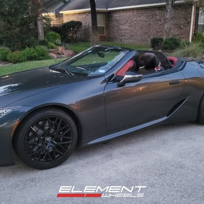 Staggered 21 inch Rohana RFX10 in Gloss Black on a 2021 Lexus LC 500