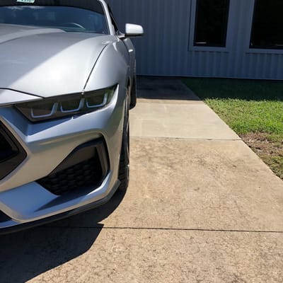 20 inch Staggered Modern Luxury MLF10 Gloss Black on a 2024 Ford Mustang GT