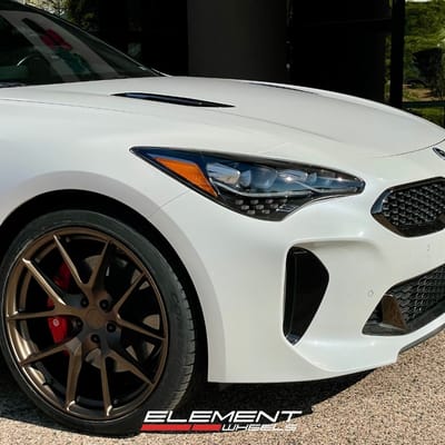 20 inch Aodhan AFF7 in Matte Bronze on a 2018 Kia Stinger GT