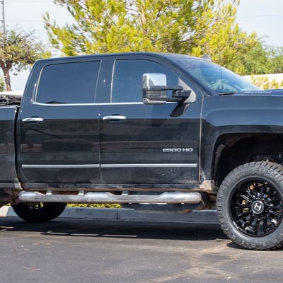 20 inch Hostile H114 Fury Asphalt (8 Lug) on a 2018 Chevrolet Silverado 2500 w/ Level Lift