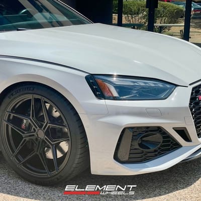 20 inch Variant Zeno in Satin Black on a 2023 Audi RS5