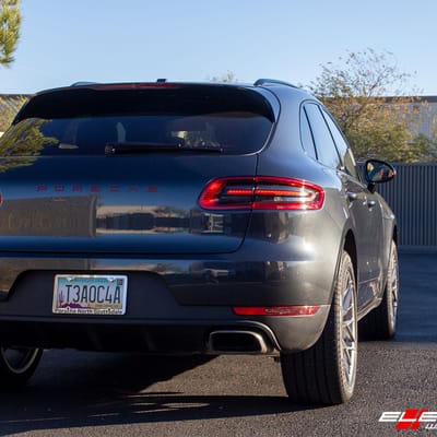 20 inch Staggered Variant Radon Titanium Brushed Face on a 2017 Porsche Macan Base/S/GTS