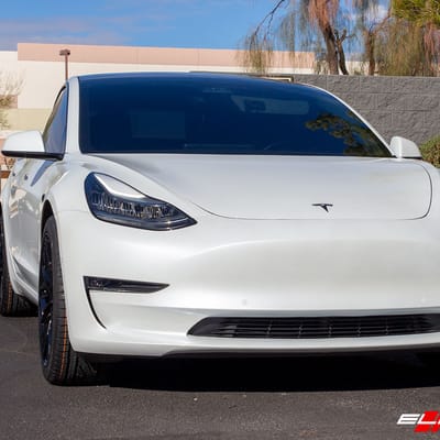 19 inch Variant Radon Gloss Piano Black on a 2019 Tesla Model 3 Non Performance