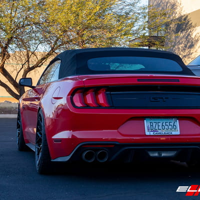 20 inch Staggered Variant Radon Gloss Piano Black on a 2019 Ford Mustang GT w/ 4 Piston Brembos