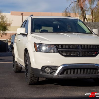 17 inch XD Series XD818 Heist Satin Black Milled Accents on a 2018 Dodge Journey