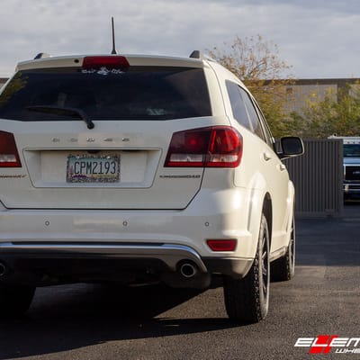 17 inch XD Series XD818 Heist Satin Black Milled Accents on a 2018 Dodge Journey
