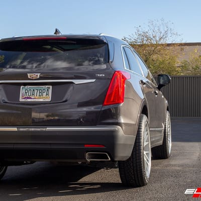 22 inch Verde V22 Duo Satin Silver Machined on a 2017 Cadillac XT5