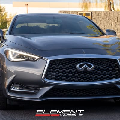 20 inch Staggered Variant Radon Gloss Piano Black on a 2018 Infiniti Q60 Base AWD