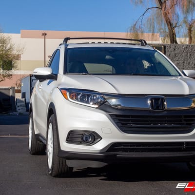 17 inch Motegi MR141 White on a 2021 Honda HR-V EX