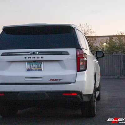 22 inch Vossen HF6-1 Gloss Black on a 2021 Chevrolet Tahoe