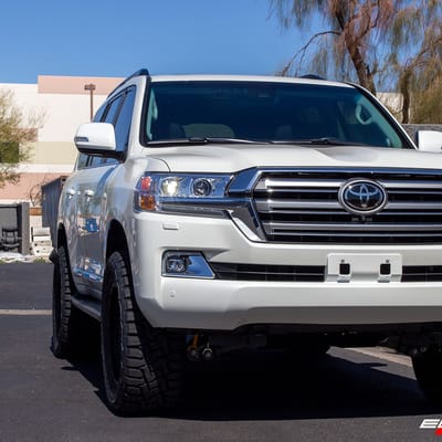 20 inch KMC KM535 Grenade Matte Black on a 2021 Toyota Land Cruiser