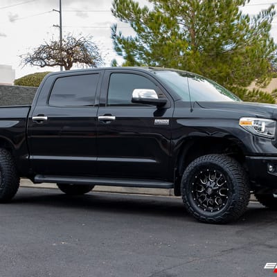 18 inch Mayhem Warrior 8015M Gloss Black w/ Milled Spokes on a Leveled 2018 Toyota Tundra 