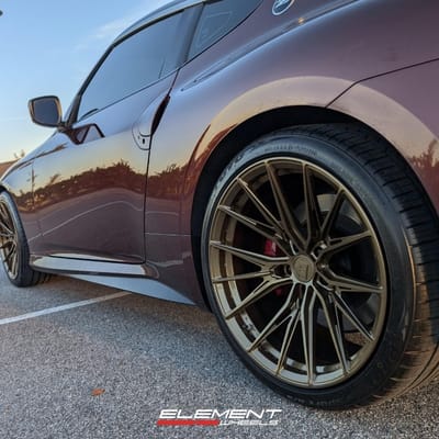 20 inch Staggered Variant Rian in Gloss Bronze on a 2024 Nissan Z