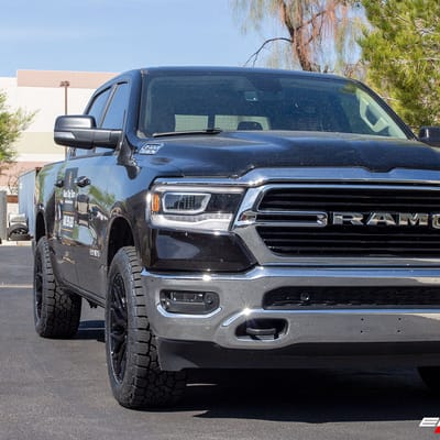 20 inch Vossen HF6-3 Gloss Black on a 2019 Dodge Ram 1500