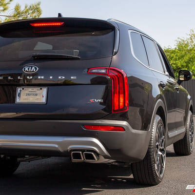20 inch Niche Mazzanti Gloss Black Brushed Face M262 on a 2021 Kia Telluride